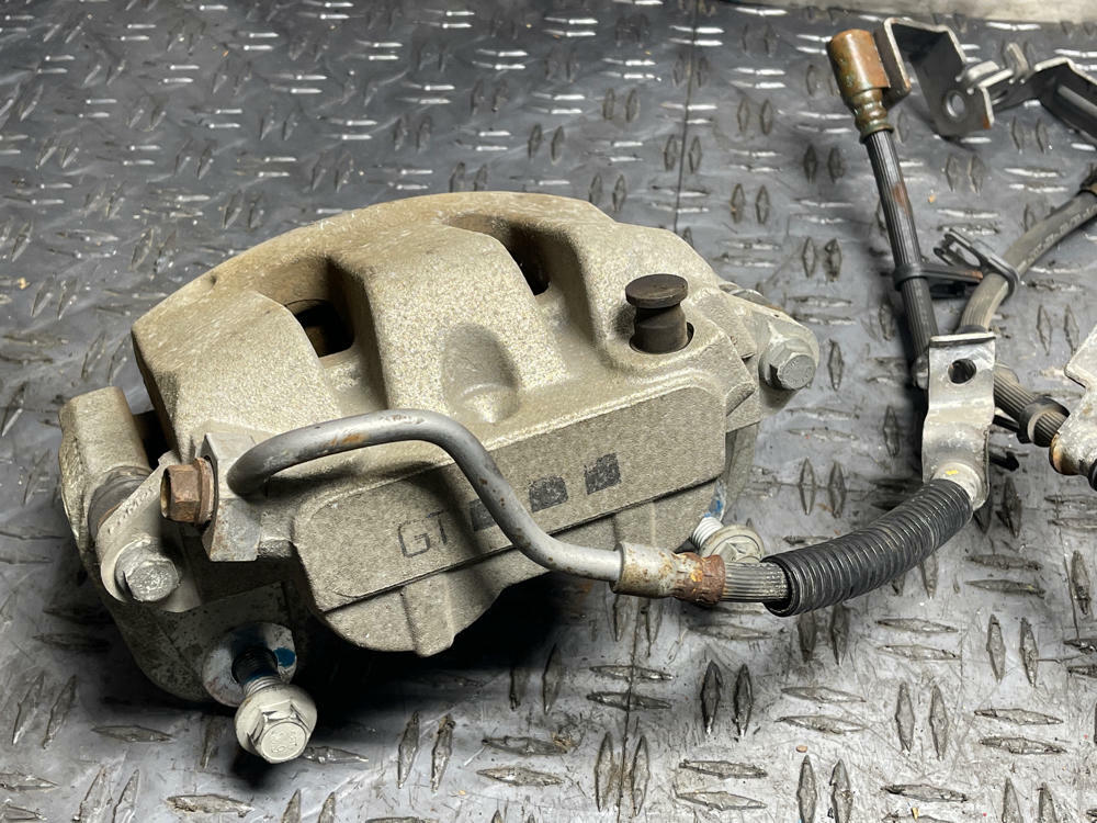 2011-14 Ford Mustang GT Front Brake Calipers LH RH 32k Miles 311