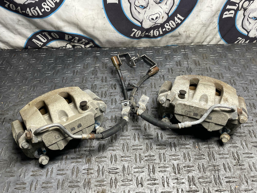 2011-14 Ford Mustang GT Front Brake Calipers LH RH 32k Miles 311