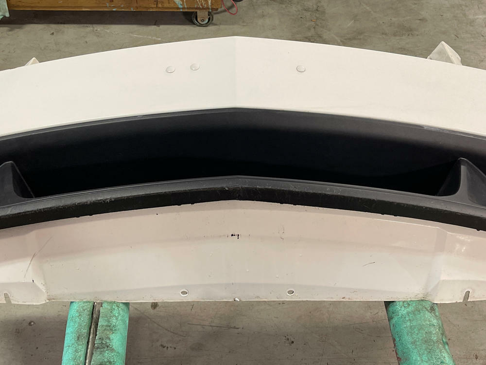 2011-12 Ford Mustang GT OEM Front Bumper 32k Miles 311