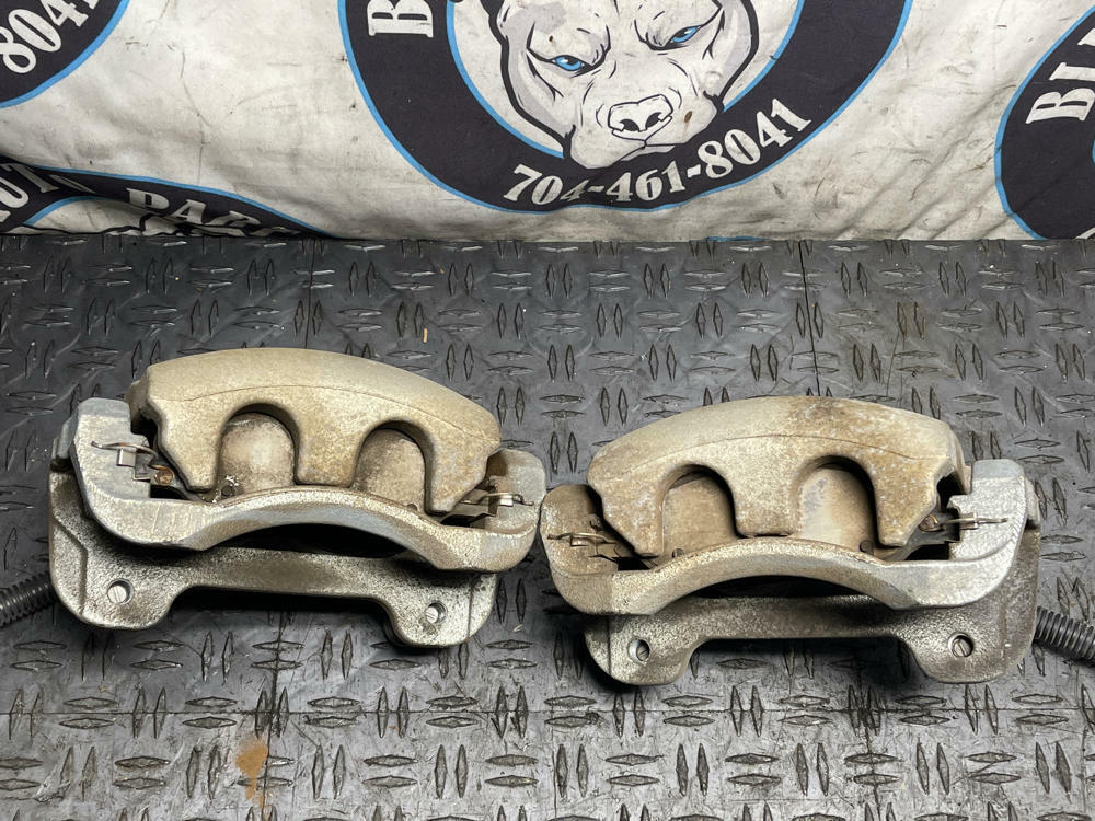 2011-14 Ford Mustang GT Front Brake Calipers LH RH 32k Miles 311