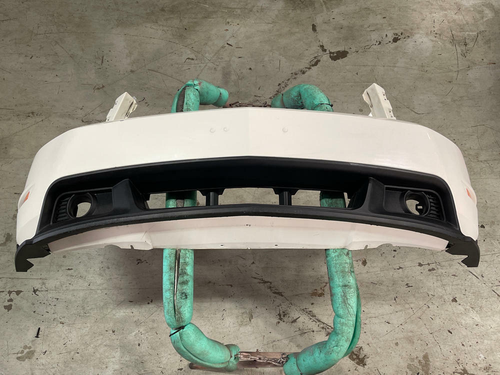 2011-12 Ford Mustang GT OEM Front Bumper 32k Miles 311