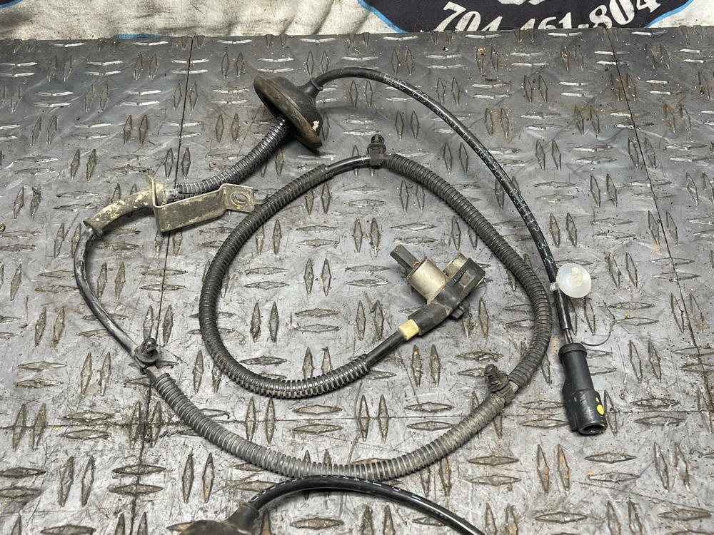 2003-04 Ford Mustang SVT Cobra IRS ABS Sensors 315