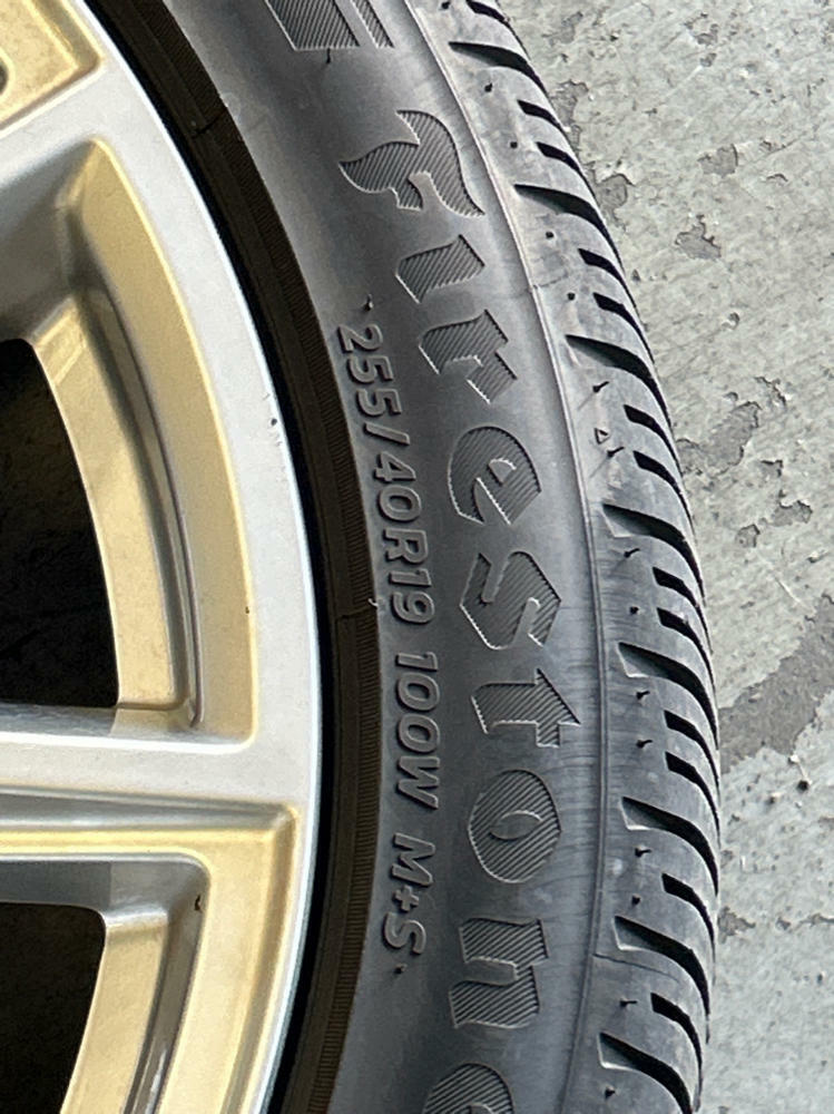 2015-23 Ford Mustang 50th Anniversary Wheels & Tires 313