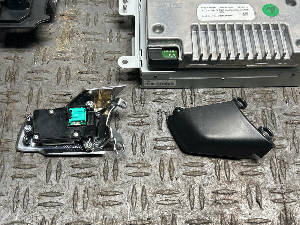 2015-17 Ford Mustang Sync 2 Kit 319