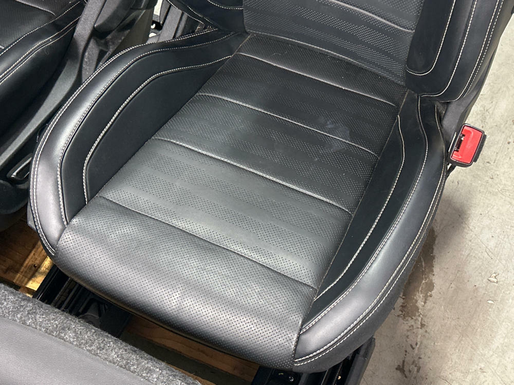 2015 Ford Mustang Black Leather 50th Anniversary Seats (COUPE) 319
