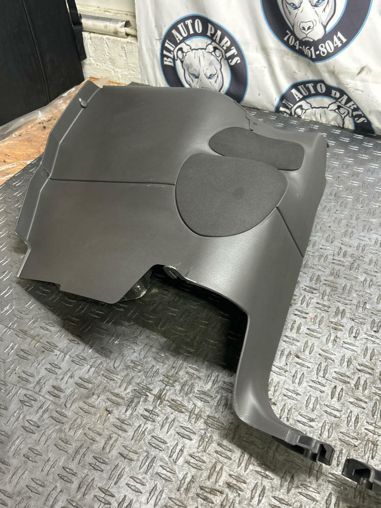 2003-04 Ford Mustang SVT Cobra Rear Quarter Plastics Dark Charcoal 318