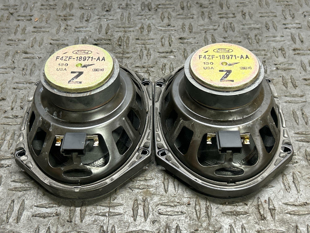 2003-04 Ford Mustang SVT Cobra Door Speakers OEM 318