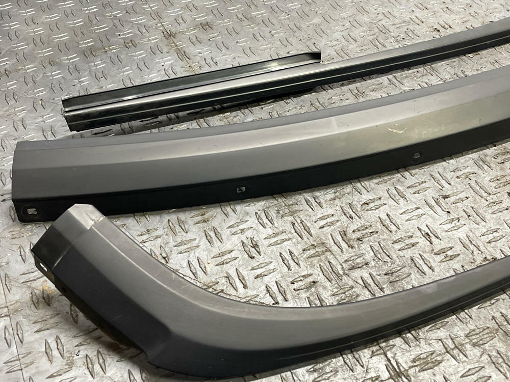 2003-04 Ford Mustang SVT Cobra Convertible Rear Trim Set 318