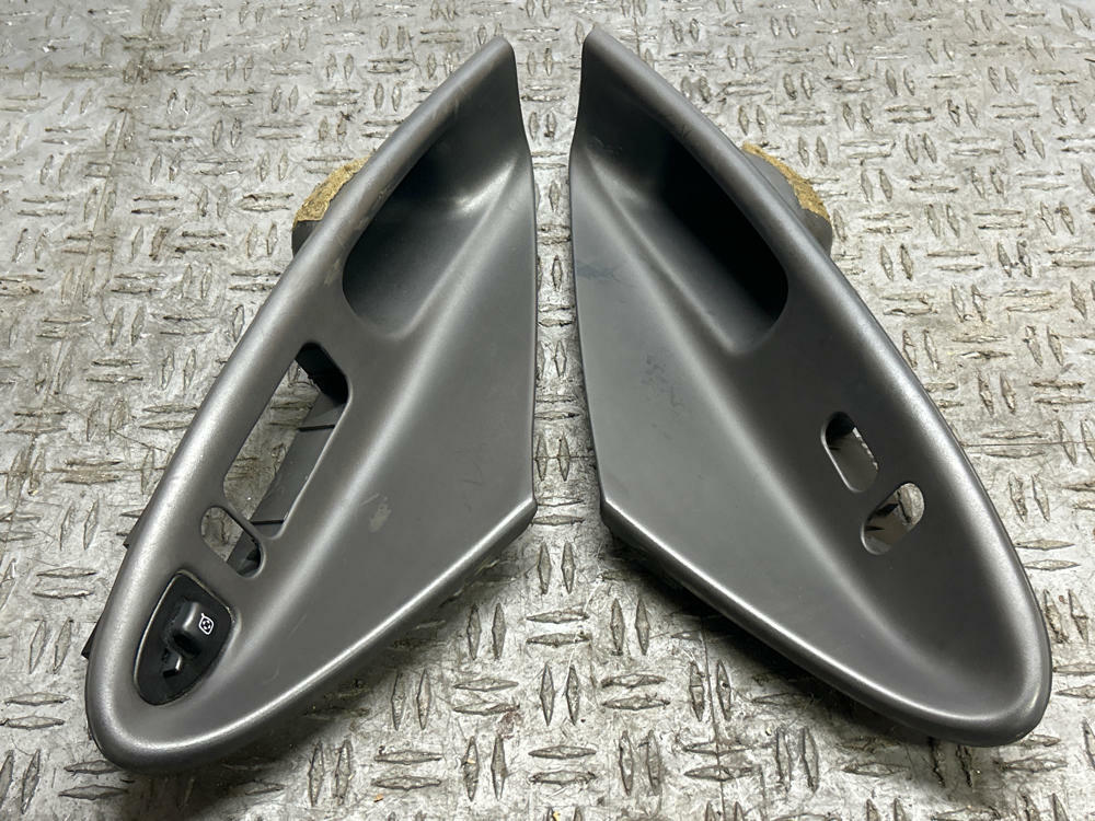 2003-04 Ford Mustang SVT Cobra Convertible Door Cup Pulls 318