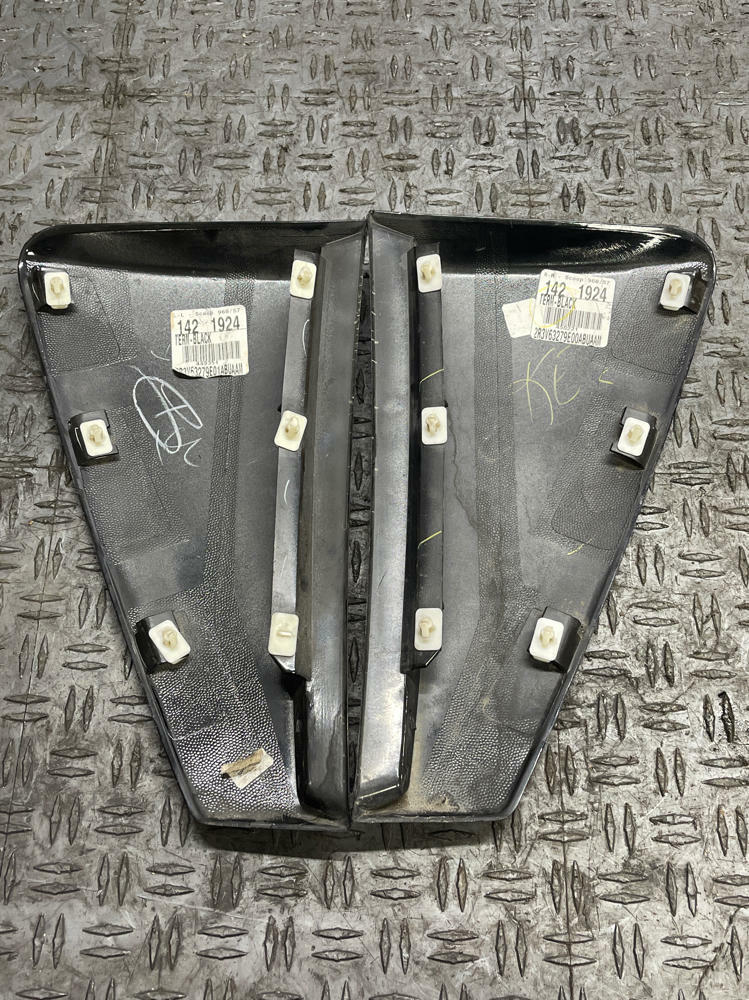 2003-04 Ford Mustang SVT Cobra Side Scoops Pair UA Black 318