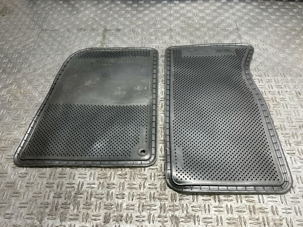 2003-04 Ford Mustang SVT Cobra OEM Floor Mats 318