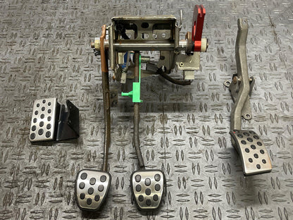 2003-04 Ford Mustang SVT Cobra Clutch Brake Pedal Assembly 318