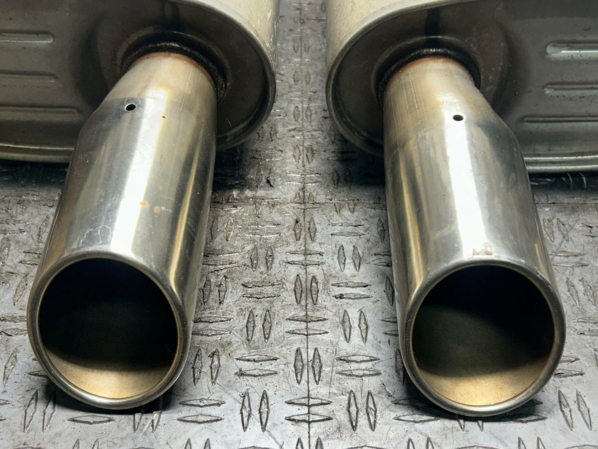 2013-14 Ford Mustang GT OEM Mufflers RH LH 32k Miles