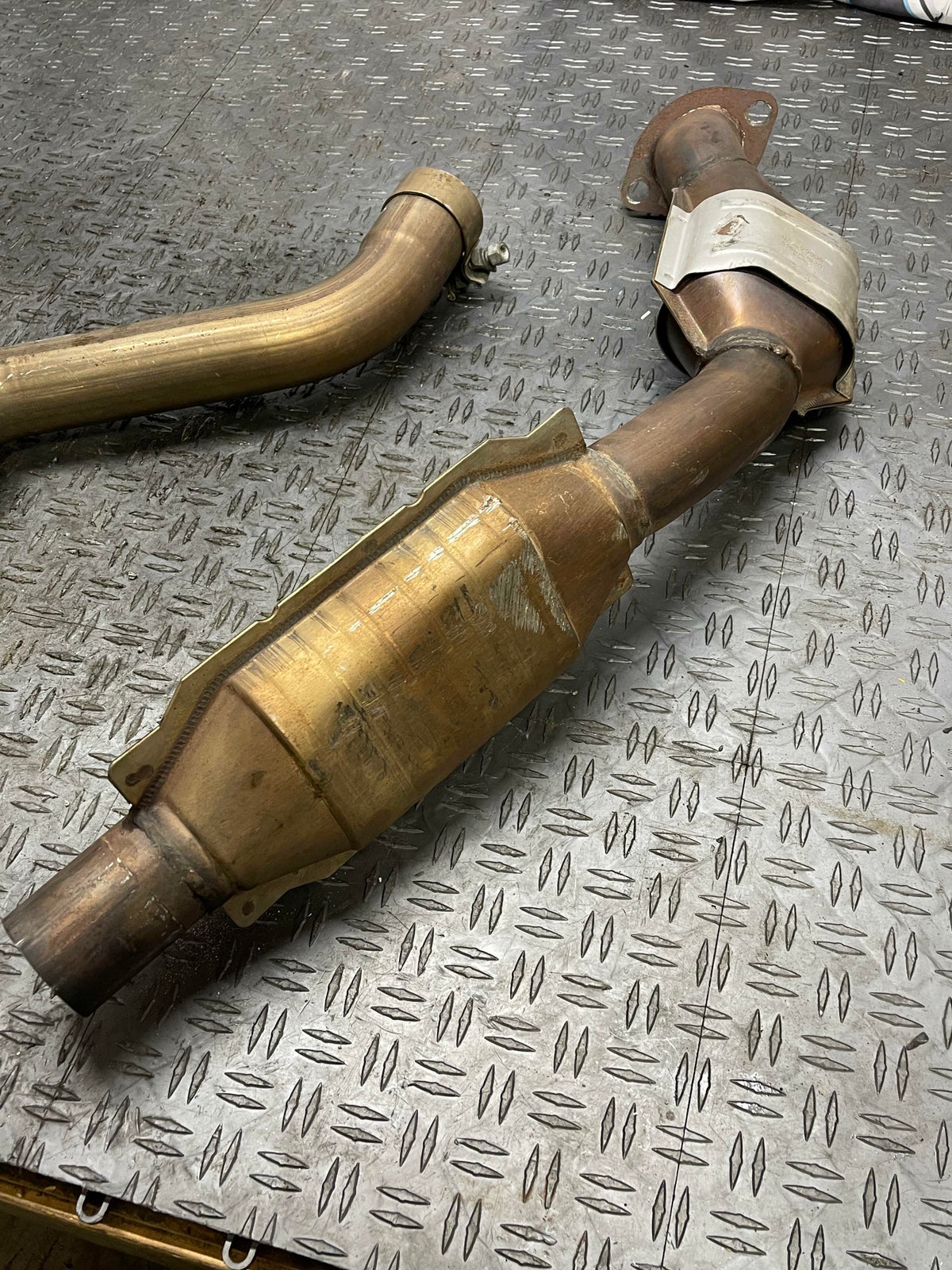 2003-04 Ford Mustang SVT Cobra Magnaflow X-pipe 318