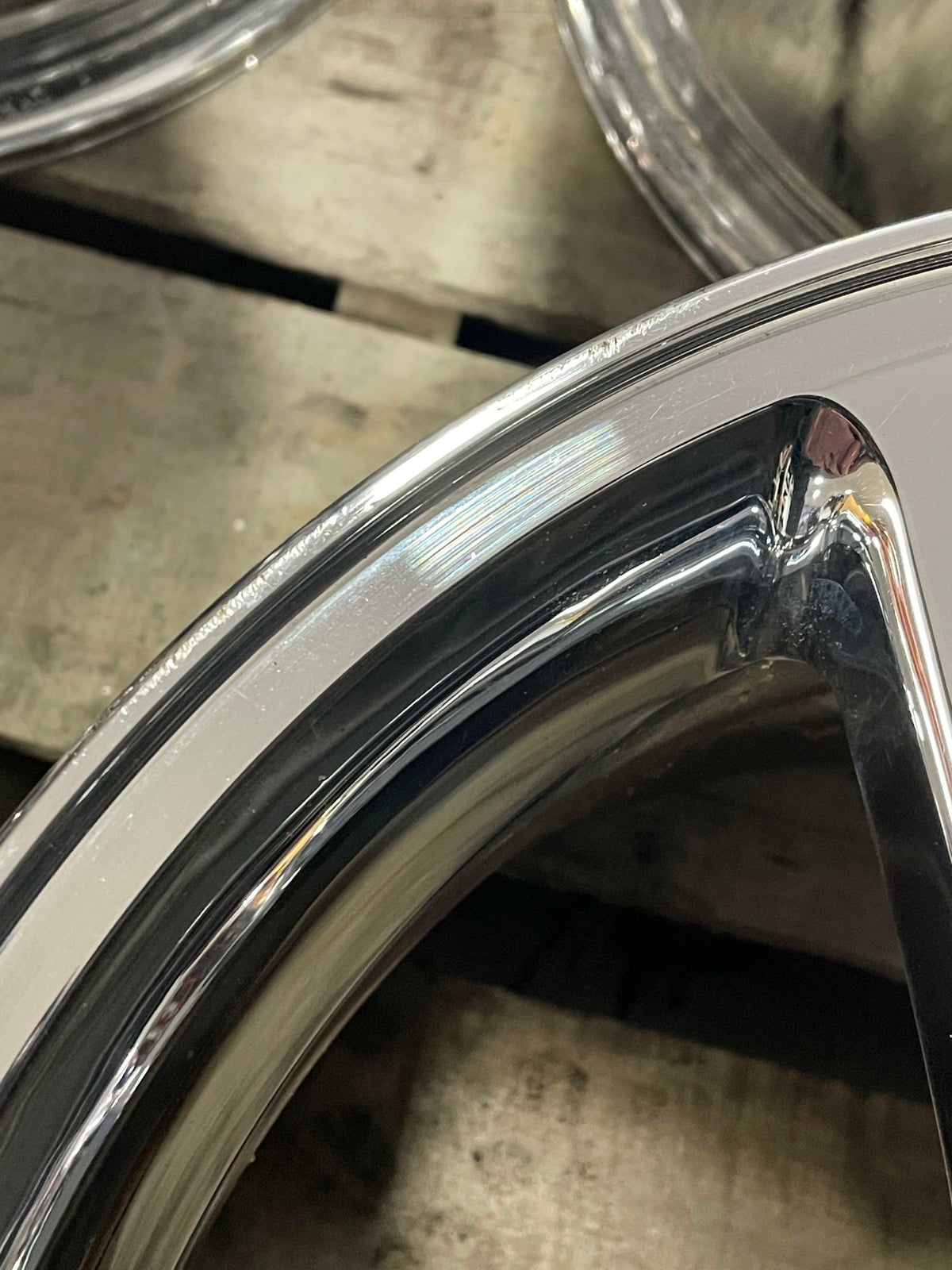 2003-04 Ford Mustang SVT Cobra OEM Chrome Wheel Set 315