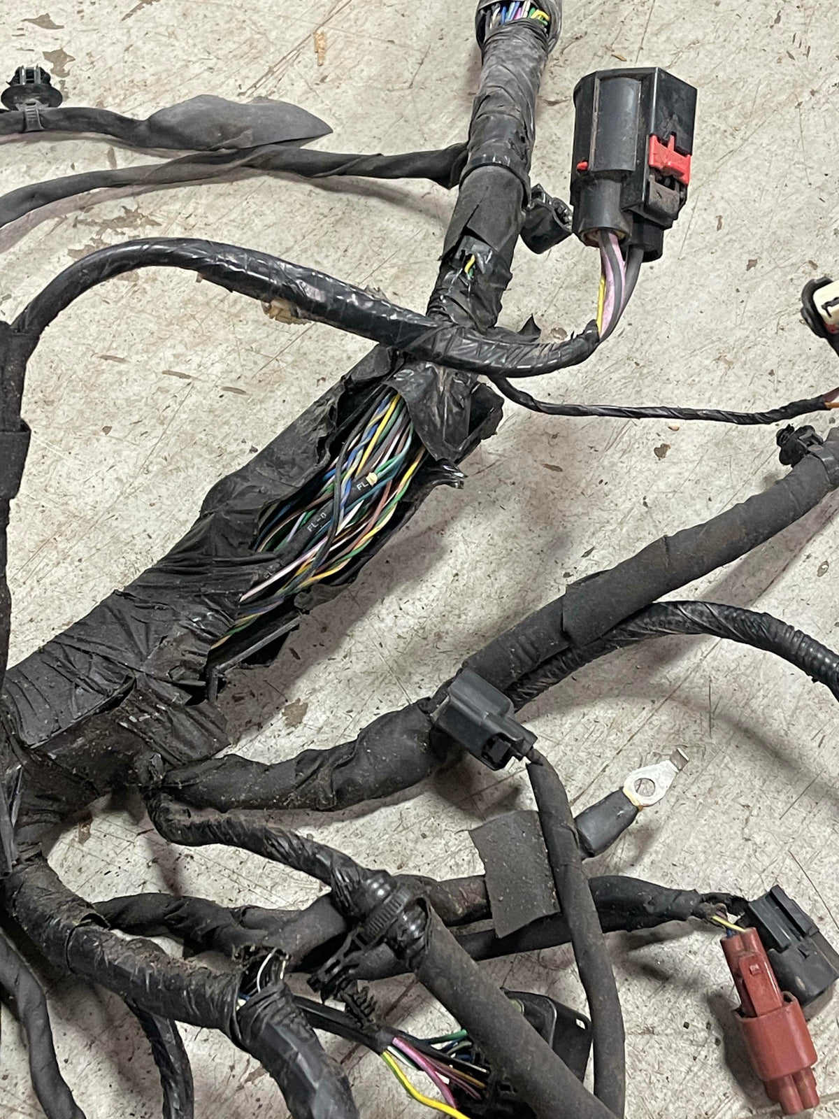 2024+ Ford Mustang Engine Bay Fuse Box Distribution Harness (SEE DESC) 303