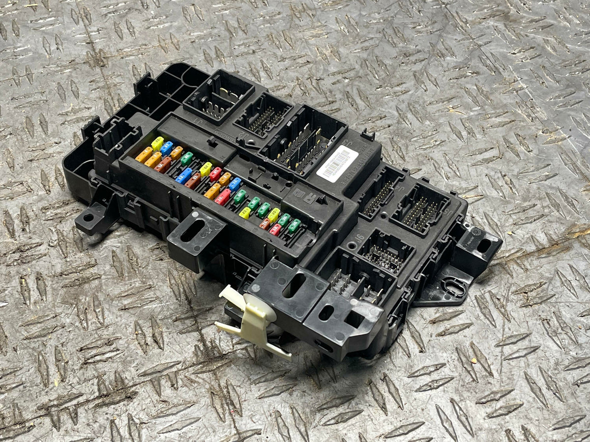 2024+ Ford Mustang Body Control Module 10R80 303