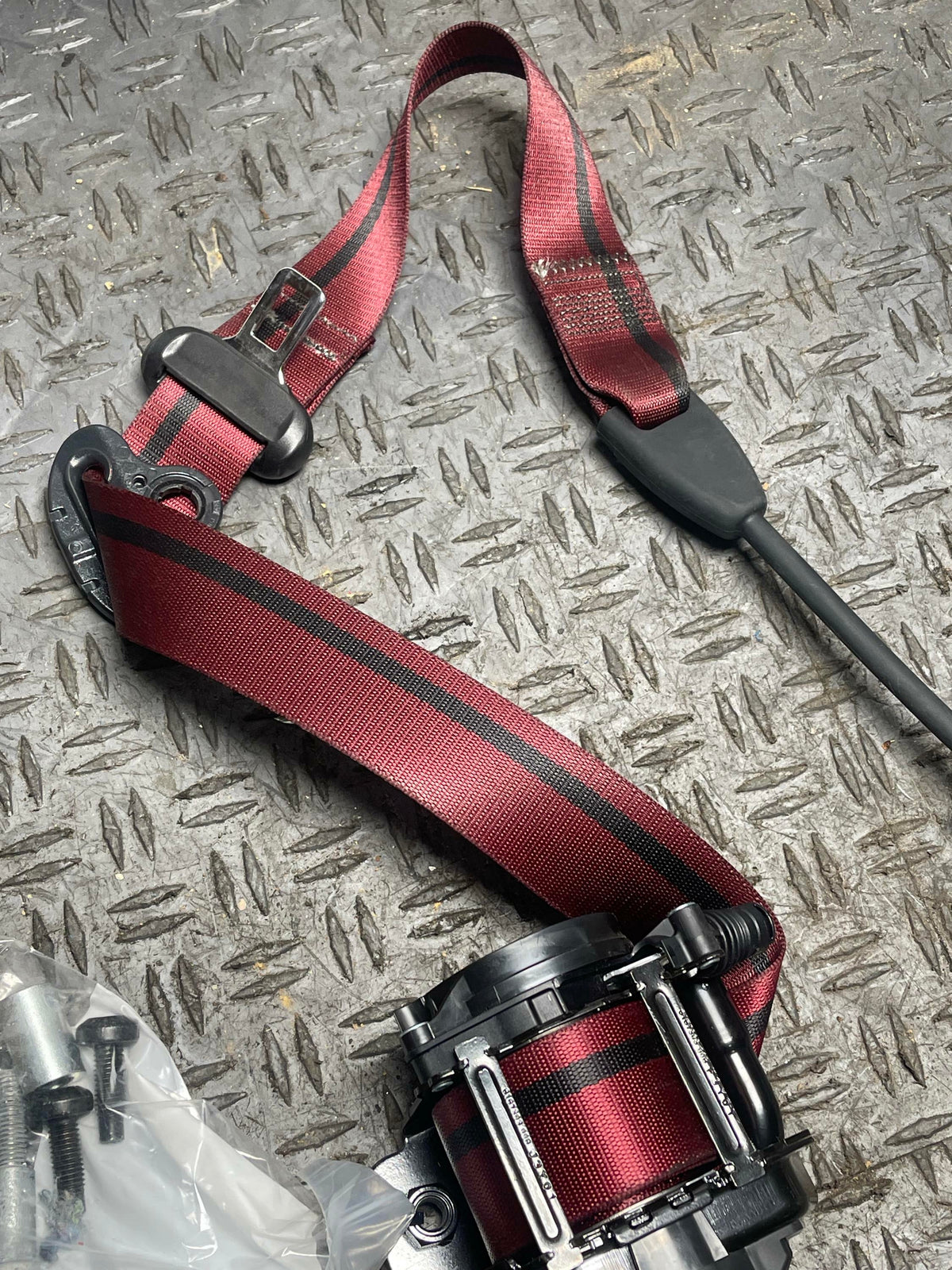 2024+ Ford Mustang Front Passenger RH Seat Belt (Carmine Red) 303