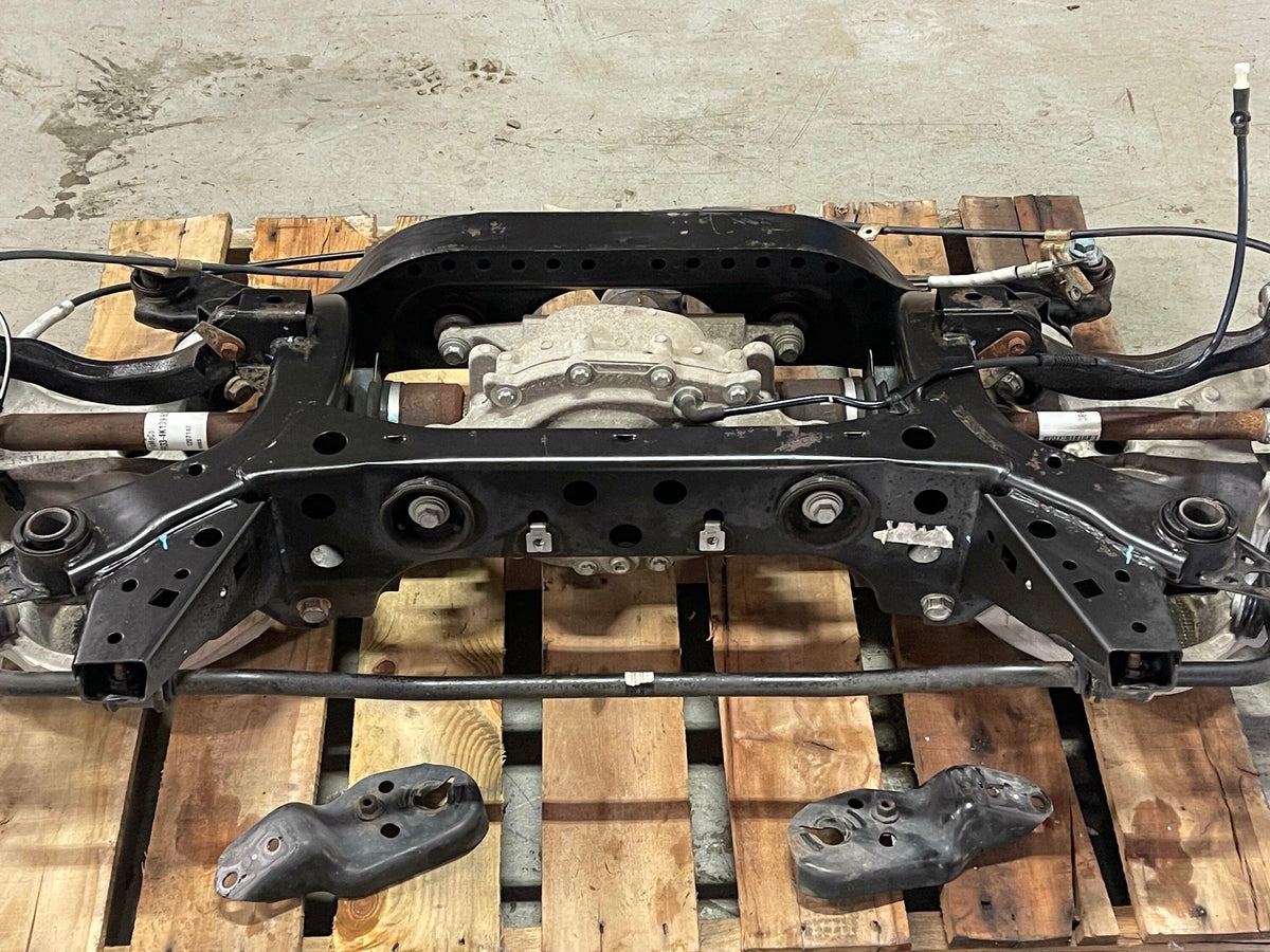 2015-17 Ford Mustang 3.55 IRS Rear Assembly 20k Miles 327