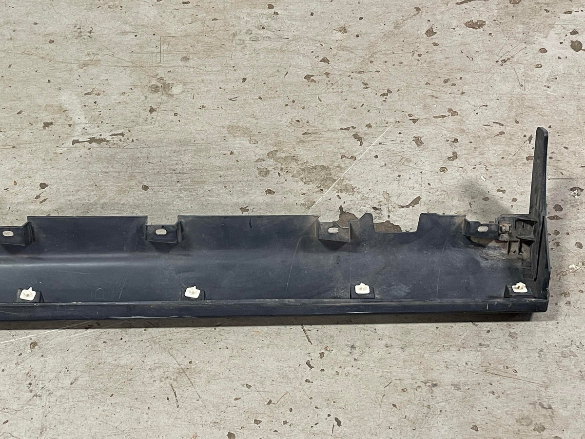 2011-14 Ford Mustang Driver LH Skirt Rocker Panel Paint Code HP 311