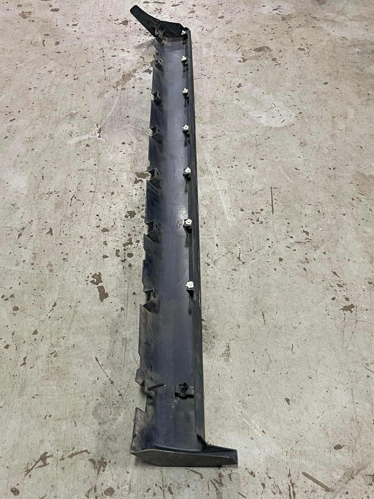 2011-14 Ford Mustang Driver LH Skirt Rocker Panel Paint Code HP 311