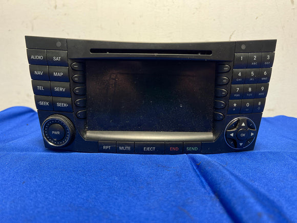 2003-06 Mercedes Benz E Class E55 CD Receiver Display Navigation Head Unit 105