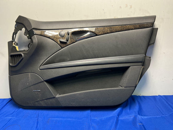2003-06 Mercedes Benz W211 E Class Black Front Right Interior Door Panel 105