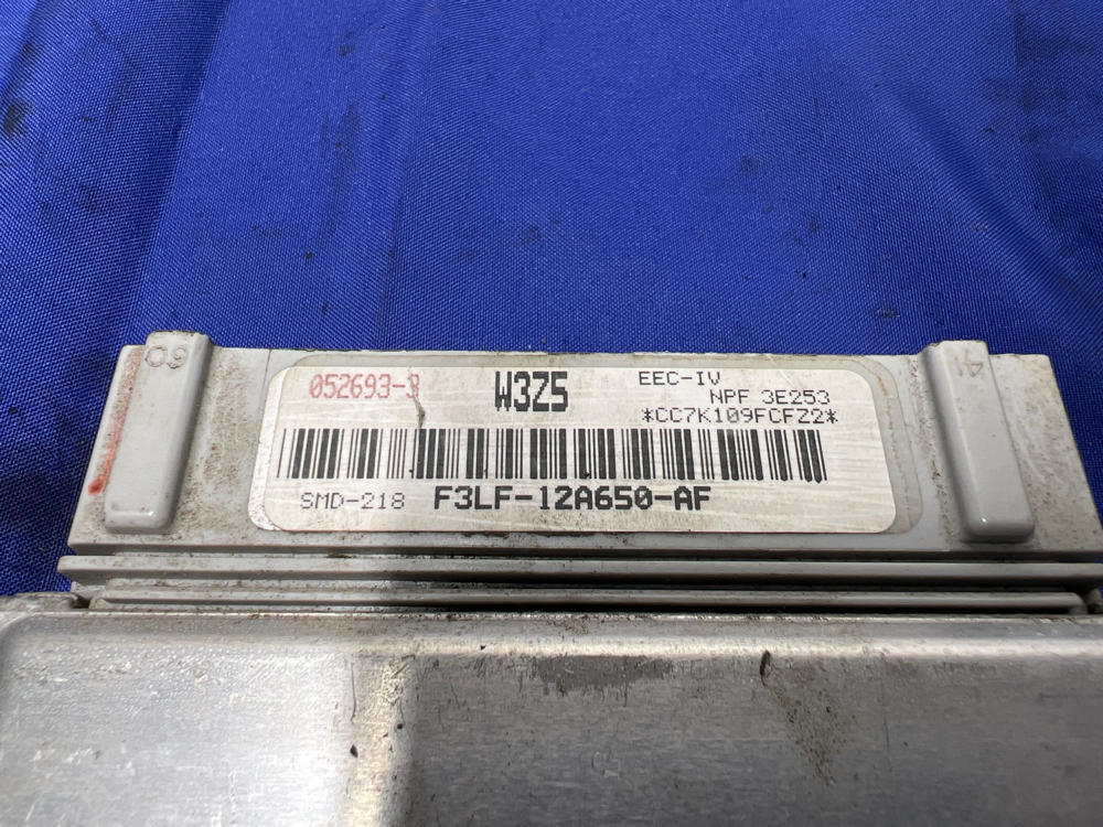 Lincoln Mark VIII Engine Control Unit F3LF-12A650-AF