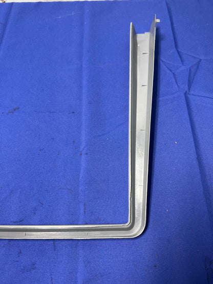 1999-02 Mercedes Benz W210 E Class Passenger Door Window Interior Trim 094