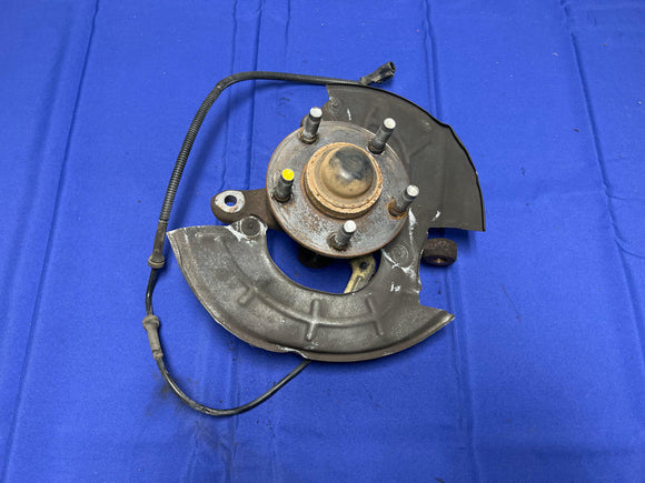 2001 Ford Mustang GT Bullitt Front Right Spindle Wheel Hub 125