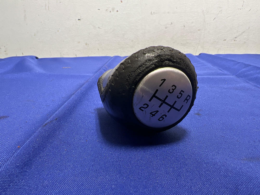 2003-04 Ford Mustang SVT Cobra T56 6 Speed Shift Knob Factory 131