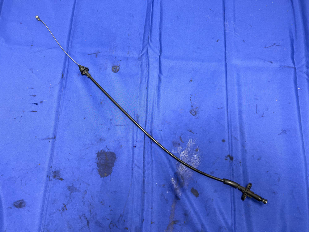 2003-04 Ford Mustang SVT Cobra Throttle Accelerator Cable Factory 132