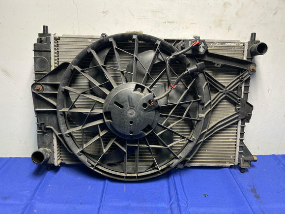 1999-04 Ford Mustang GT Radiator and Fan Factory 137