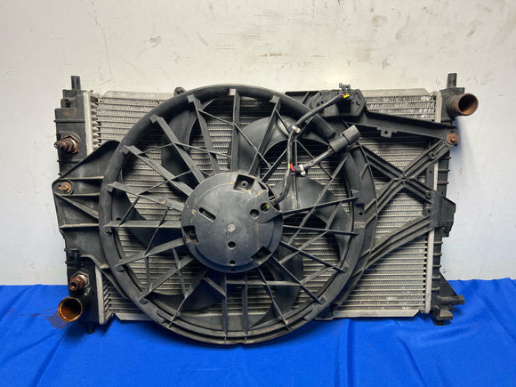 1999-04 Ford Mustang GT Automatic Radiator and Fan 141